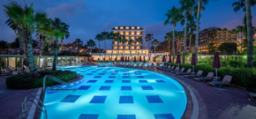 Trendy Palm Beach Adults Only